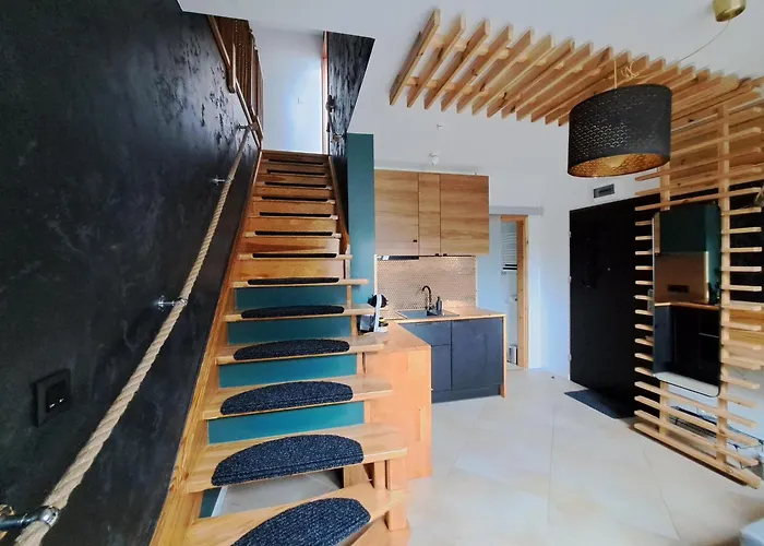 Nomad * 斯克拉斯卡波伦巴