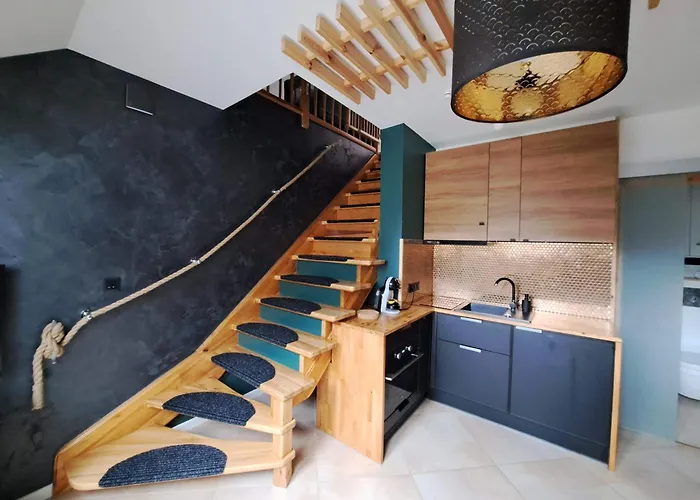 Nomad * 斯克拉斯卡波伦巴